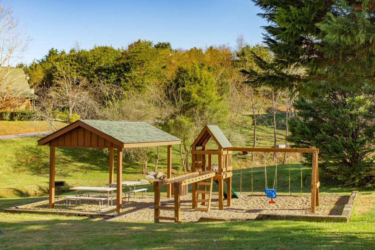 Highland Dream, Hot Tub, 1089 Free Tickets Each Paid Day, Dollywood And More Сивиървил Екстериор снимка